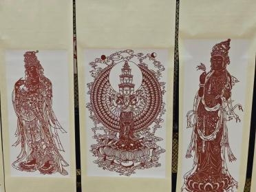 中国华岩寺藏佛像剪纸展在新加坡掀起文化热潮