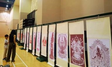 中国华岩寺藏佛像剪纸展在新加坡掀起文化热潮