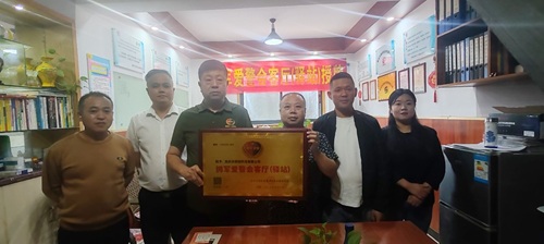 图片1 图片1
